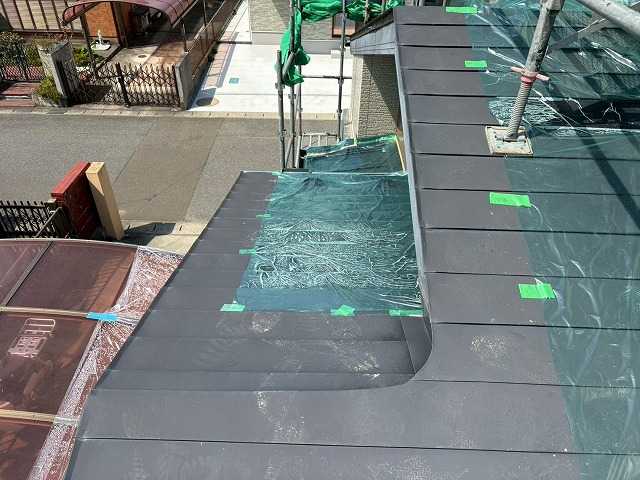 仙台市泉区で破風・鼻隠しの塗装、色あせや塗膜の擦れ、板金の浮きを軽減